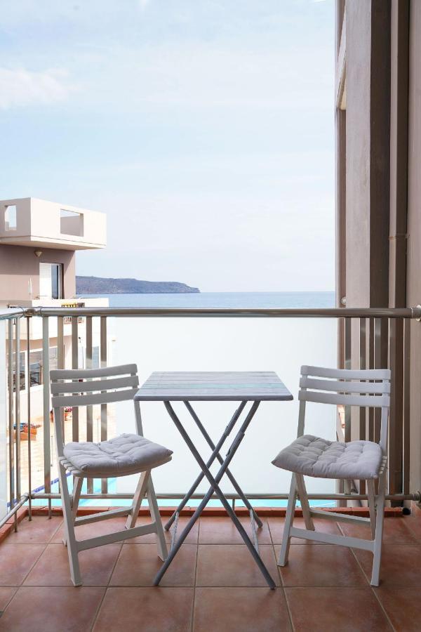 Cozy Corner Vs Beachfront สตาโลส ภายนอก รูปภาพ