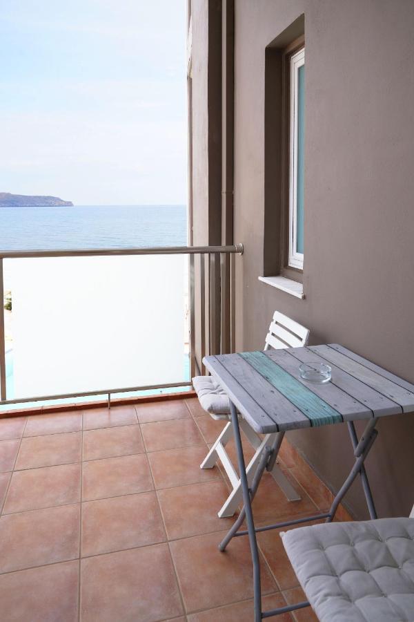Cozy Corner Vs Beachfront สตาโลส ภายนอก รูปภาพ